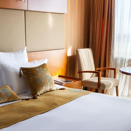 Regardal Hotel Alma-Ata Buitenkant foto